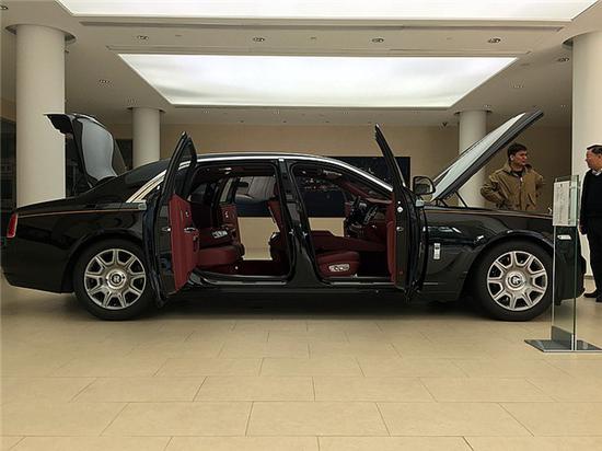 新款劳斯莱斯古斯特加长幻影的制造标准