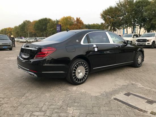 18奔驰迈巴赫S560报价 大饼轮毂世界顶级轿车售全国