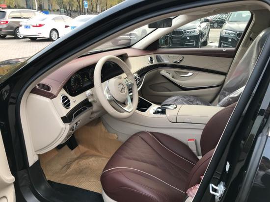 18奔驰迈巴赫S560报价 大饼轮毂世界顶级轿车售全国