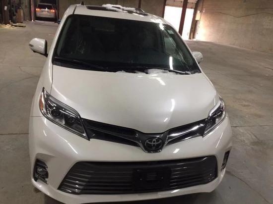 2019款丰田塞纳为您详细解读商务MPV