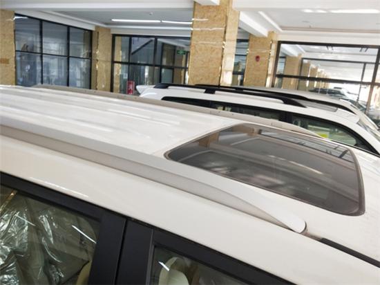 丰田酷路泽4500销售电话:13389982878刘经理