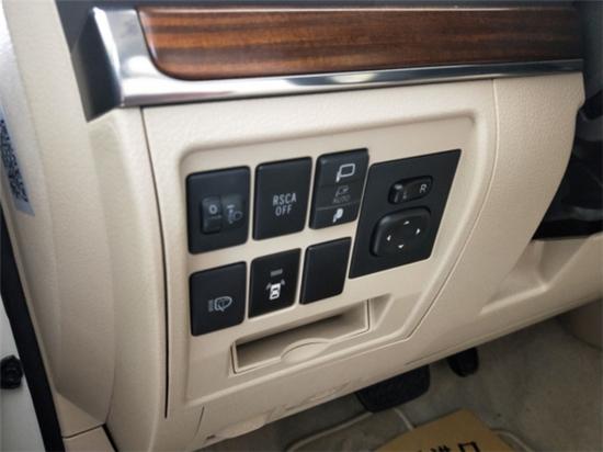 丰田酷路泽4500销售电话:13389982878刘经理