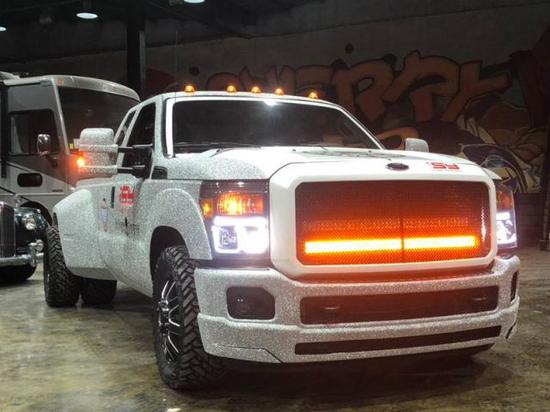 福特F350全新2017超重量级新规格的皮卡