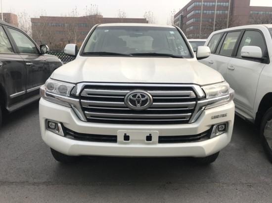 2019款丰田兰德酷路泽4000港口优惠价格