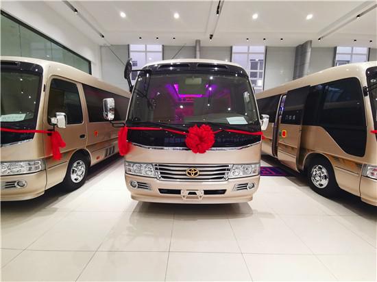 丰田中巴考斯特改装现车全国零首付出售