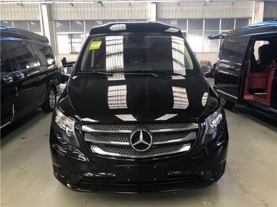 奔驰威霆安道尔七座商务车高顶订制现车