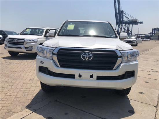 中东版19款酷路泽4000图片 港口特惠价