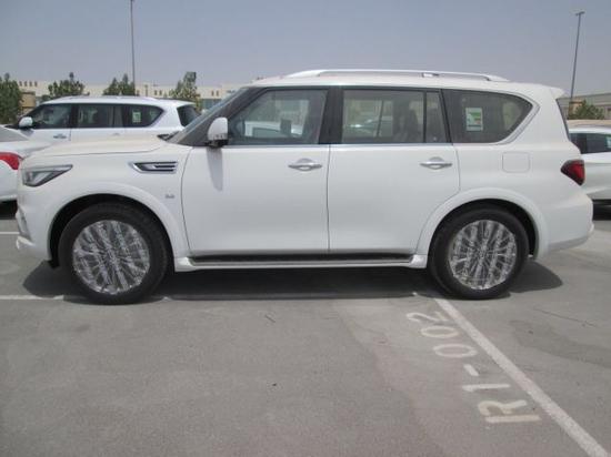19款英菲尼迪QX80中东版现车到店实拍