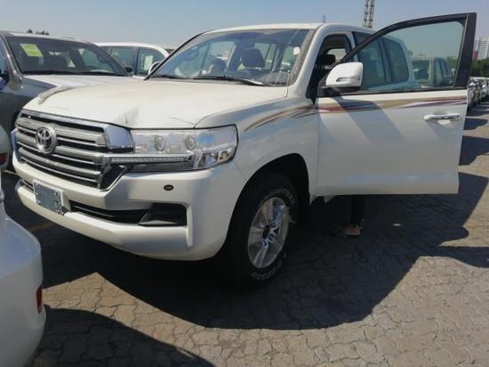 19款酷路泽4000丐版 天津港现车提车价格