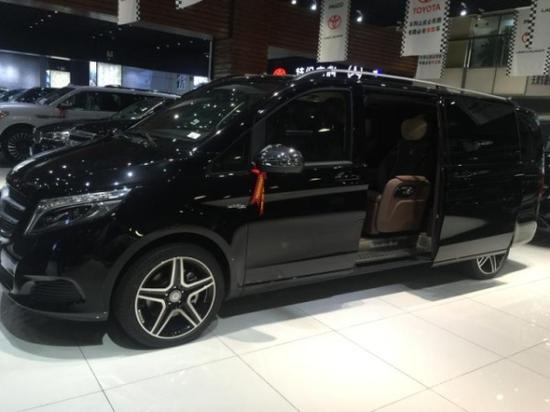 四驱柴油迈巴赫版奔驰V250车百公里油耗