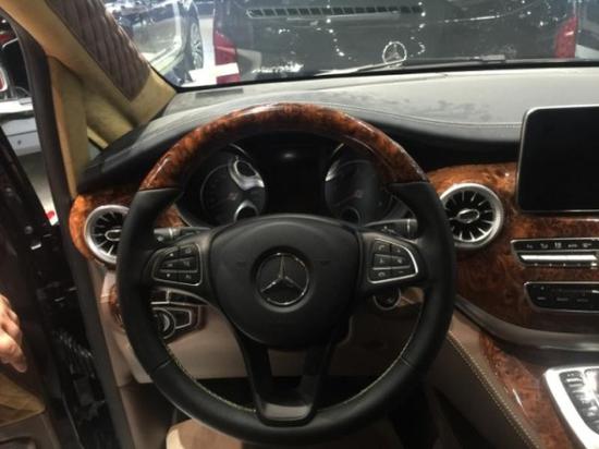 四驱柴油迈巴赫版奔驰V250车百公里油耗