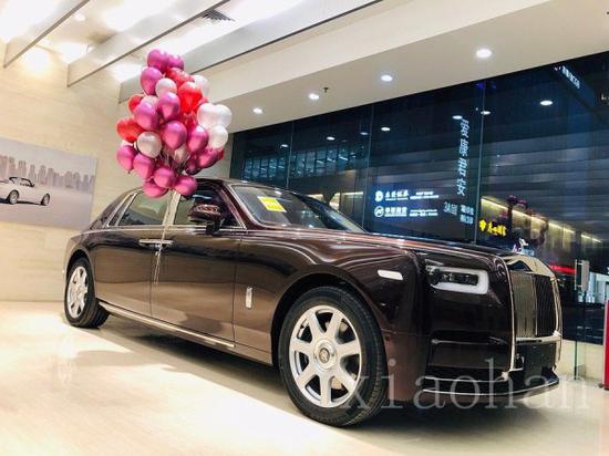 19款劳斯莱斯幻影加长版 店内实拍详解