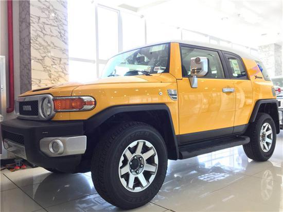 实力越野小王子丰田FJ酷路泽顶配4X万元