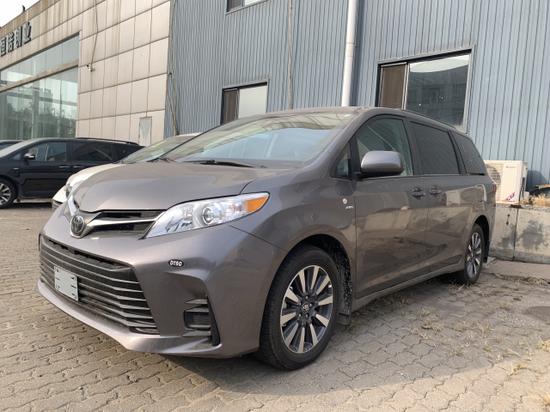 2020款加版丰田塞纳四驱LE商务风采尽显