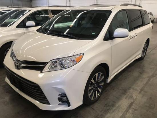 19款丰田塞纳港口月底促销 各款车系齐全