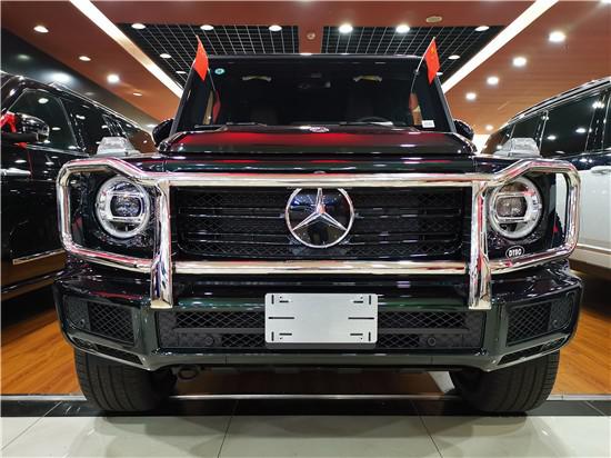2019款奔驰G550 绿外观棕内饰现车新报价