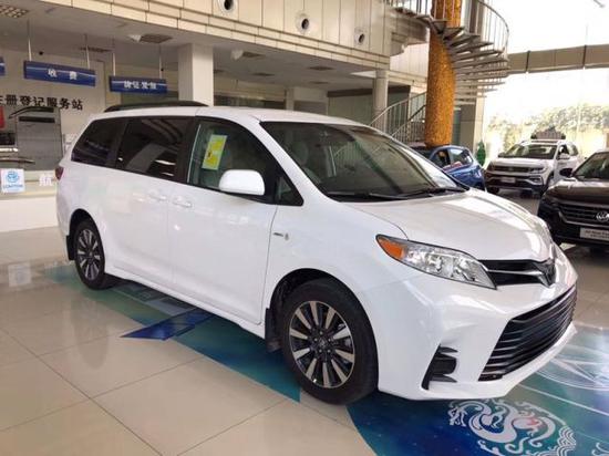 2019款加版丰田塞纳3.5L四驱LE年终大促