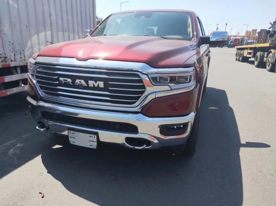 20款道奇公羊长角号大角牛现车价格下调