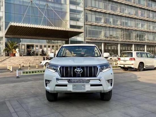 20款丰田霸道4000优良品质车如其名霸气