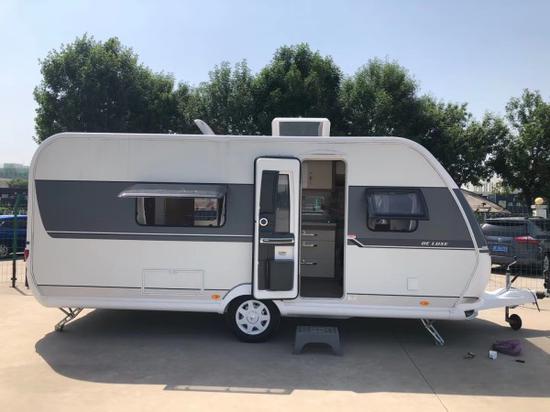 实拍2020款德国HOBBY拖挂式房车配置全