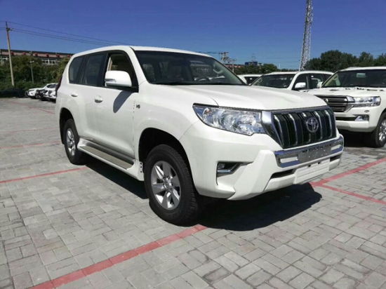 19款丰田霸道3000柴油优惠3万送装饰礼