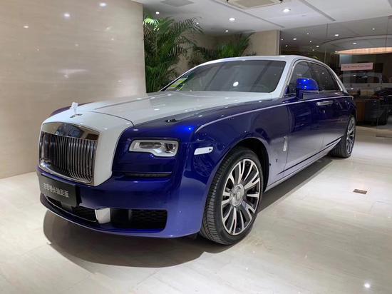 2020款劳斯莱斯古思特暗黑元素更显神秘