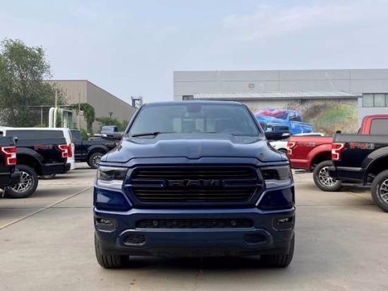 2020款道奇公羊运动版七月优惠5万送装饰