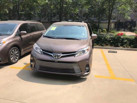 20款丰田塞纳3.5L宽敞舒适的MPV改装价