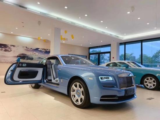 劳斯莱斯魅影外观简洁大气性能高价格低