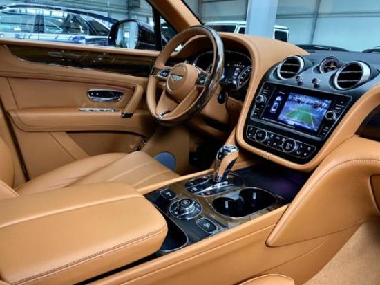 20款宾利添越国六汽柴油及3.0T夏季待售