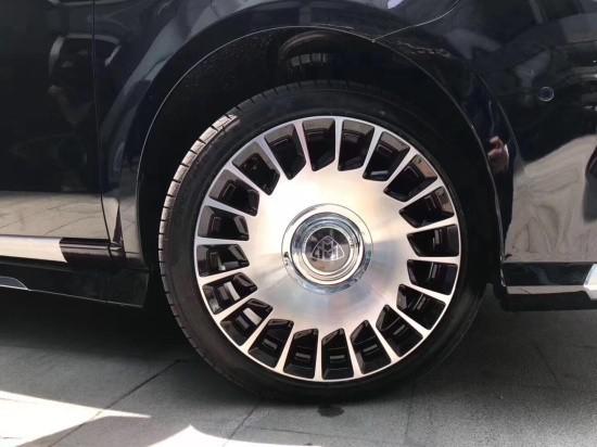 20款奔驰V250港口现车素板价格配置解析