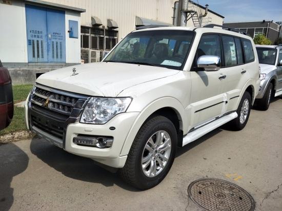 20款三菱帕杰罗V97港口现车最后一批出