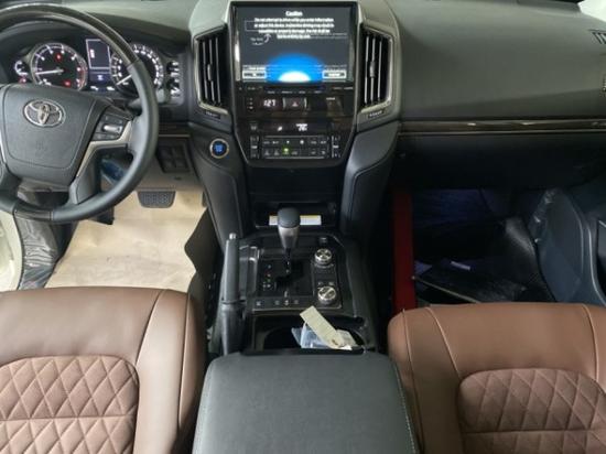 20款丰田酷路泽4000报价 港内现车69万起