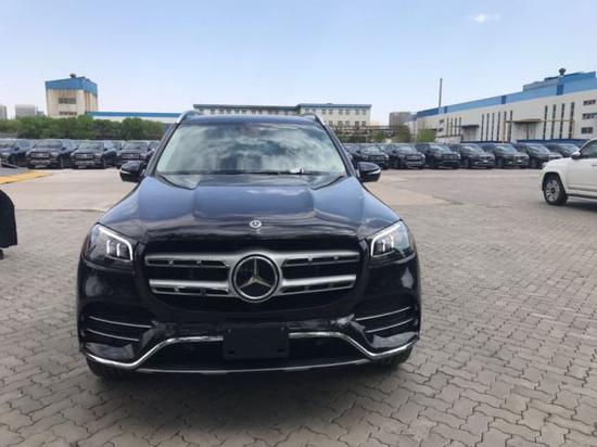 2020款奔驰GLS450现车报价凭借精致征服
