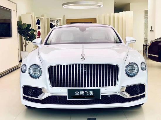 20款宾利飞驰6.0W12价格 现车庄重严肃