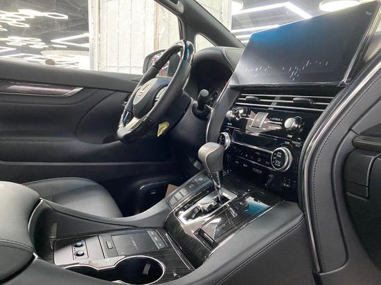 2020款雷克萨斯LM300现车最新特价畅销