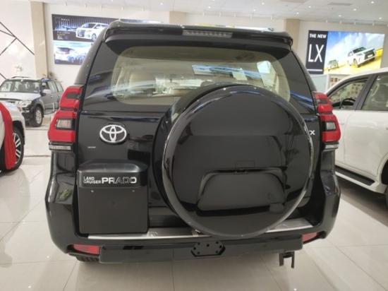 黑色丰田霸道4000VX外挂丝绒版真实报价