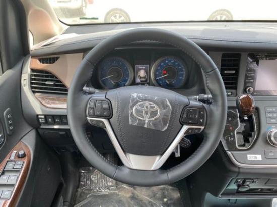 20款丰田塞纳LTD原装进口现车降价优惠