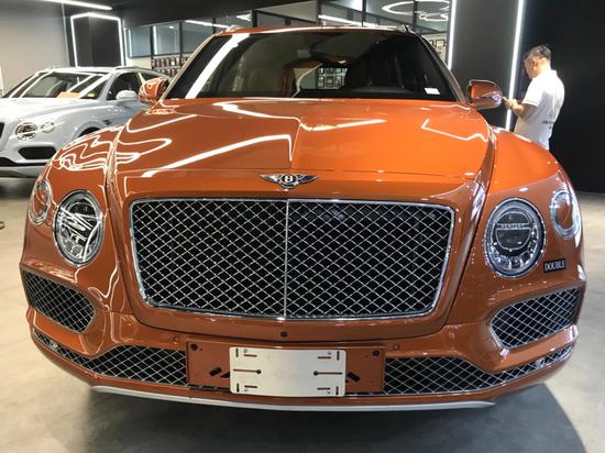 21款宾利添越降价 港口现车实拍配置解析