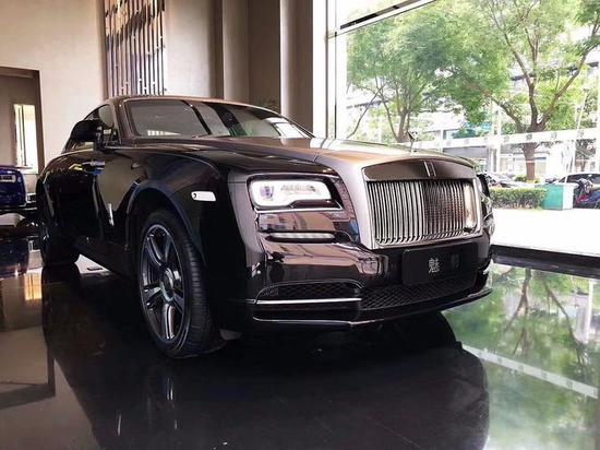 全新劳斯莱斯魅影V12 强悍而细腻的内在