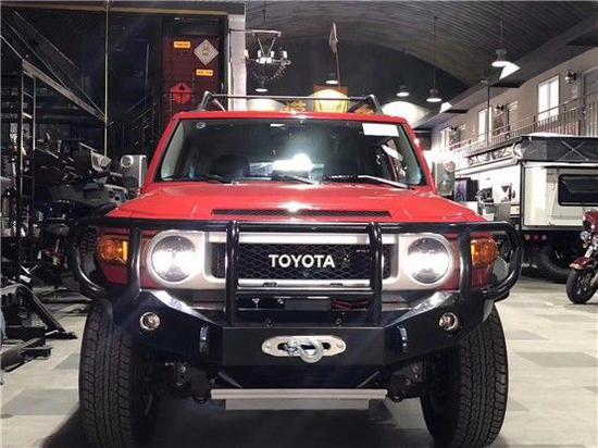 2020款中东版丰田酷路泽FJ动力强劲出售