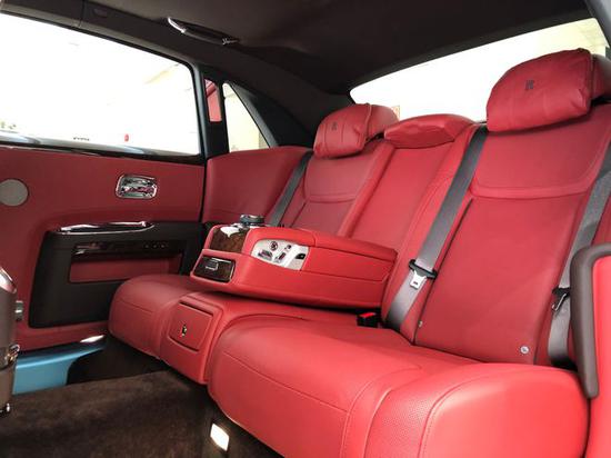 2021款劳斯莱斯古斯特现车简约奢华实拍