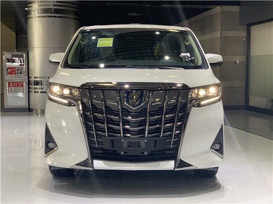 丰田埃尔法混动四驱 港口现车钜惠底价