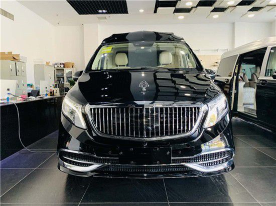 奔驰V260L改装四座总裁专属座驾图片