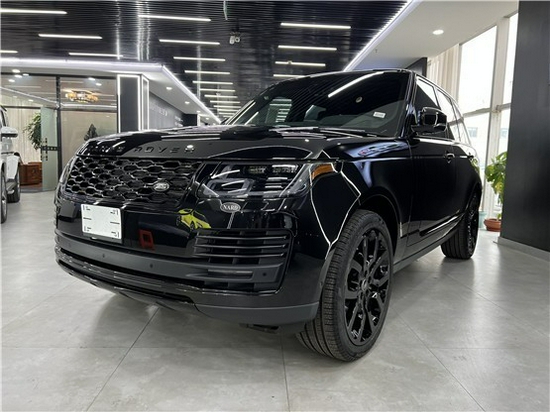 21款路虎揽胜行政加版店内国六现车实拍