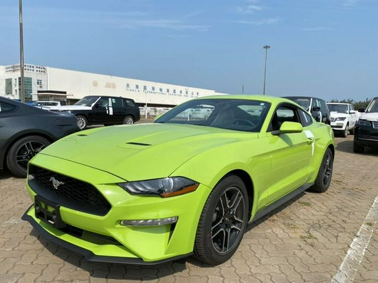 20款福特野马软顶敞篷跑车现车颜色靓丽