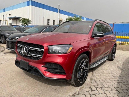 22款奔驰gls450国六清仓年前90余万出售