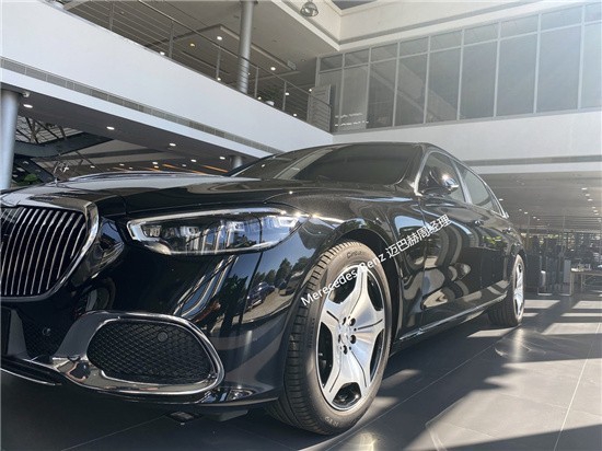 奔驰迈巴赫S480报价 黑米S480现车价格