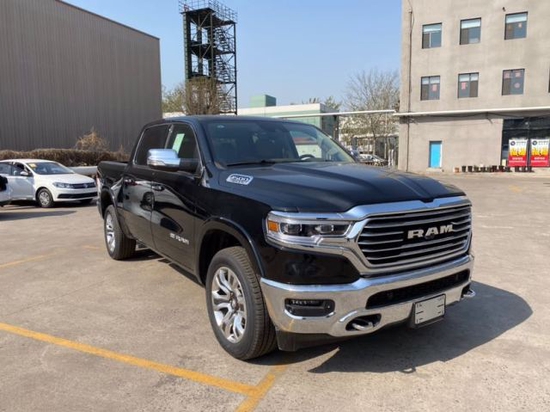 2021款道奇公羊长角号真皮座椅带刺绣