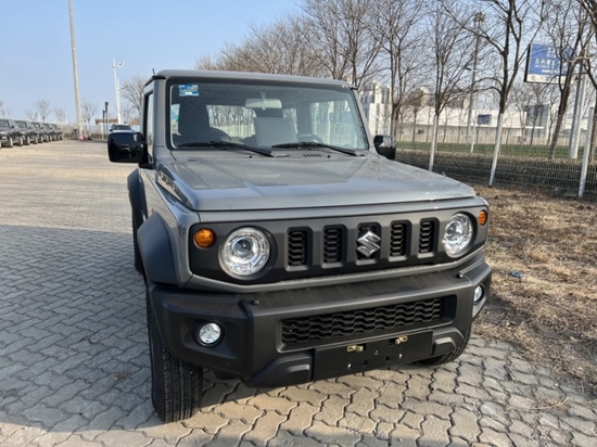 店内32.8万可买最新款2022款铃木吉姆尼